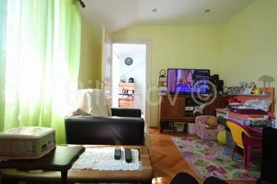 Split, Varoš, 2 stana i dvorište 87 m², dojam kuće - 4