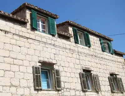 Split, Varoš, 2 Wohnungen und Hof 87 m², Eindruck eines Hauses