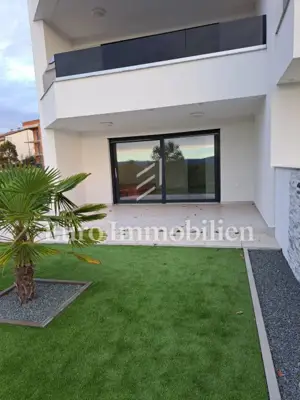 Wohnung zum Kauf in Malinska, 140 m²