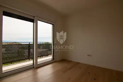Kastav, dvoetažni stan sa garažom, pogled more - 13