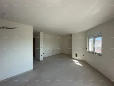 Wohnung in einem Neubau in Peroj! - 2