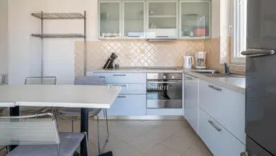 Stan 70 m², Poreč - pogled na more i terasa - 5