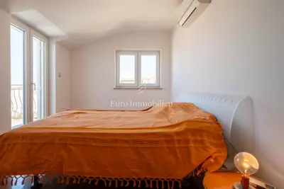 Stan 70 m², Poreč - pogled na more i terasa - 13