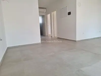 Stan 59,90 m², Mandre - 2 spavaće sobe i terasa - 8