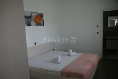 Vila 205 m², Splitska - bazen i panoramski pogled na more - 15