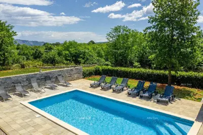 Haus 160 m², Labin - 4 Schlafzimmer und Pool - 4