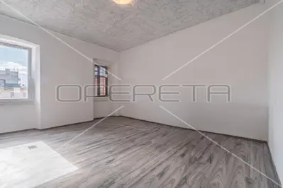 Pula, stan 74 m² u samom srcu grada - 9