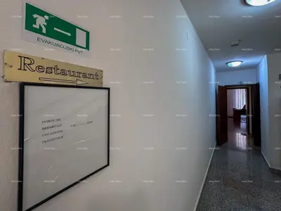 Hotel 1 600 m², Krnica, 200 m vom Meer und Pool mit Aussicht - 15