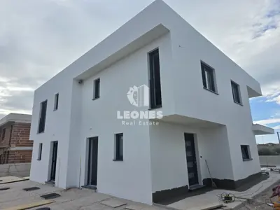Haus 121 m², Umag - Doppelhaushälfte mit Pool - 3