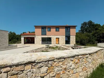 Labin - kamena vila s bazenom - 4
