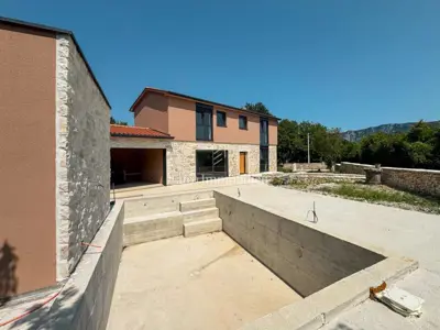 Labin - kamena vila s bazenom - 6
