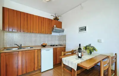 Apartmanska kuća 806 m², Poreč - 2 km od plaže - 12