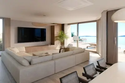 Attraktive Villa in erster Reihe zum Meer - 4