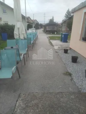 House 300 m², Strmec - quiet settlement and fenced plot - 12