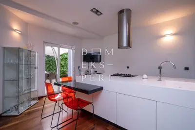 Dedići, Luksuzna vila s bazenom - 500 m² - 9