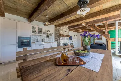 Zadar, Privlaka, Verkauf, Steinhaus mit Pool, Garten und Parkplatz. - 3