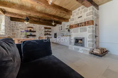 Zadar, Privlaka, Verkauf, Steinhaus mit Pool, Garten und Parkplatz. - 4