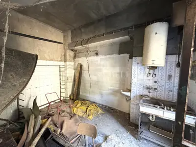 Kuća u Bribiru, centar i dvorište za parkiranje - 9