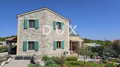 ISTRA, LABIN - Mediterranes Steinhaus mit Pool und fantastischem Blick - 4