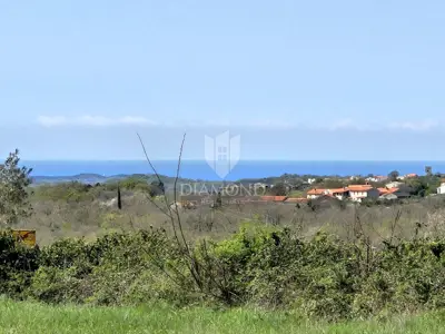 Građevinsko zemljište 1.186 m², Poreč - pogled na more