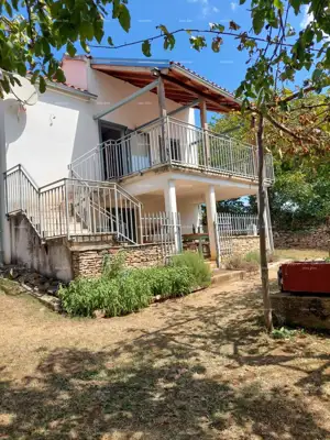 Imanje 332 m², Oprtalj - dvije kuće i zemljište 1 297 m² - 3