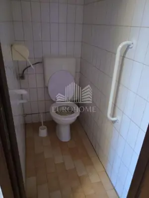 Stan 58 m², Kromosovo naselje, vrt i tavan - 7