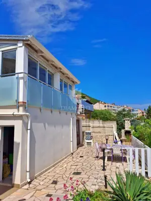 House 77 m², Ravni - sea view and two units - 12