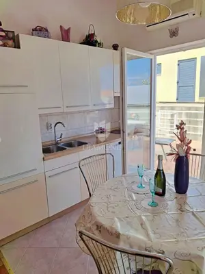 House 77 m², Ravni - sea view and two units - 19