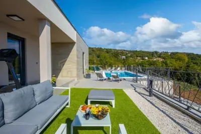 Exclusive villa, Ičići 150 m² - 2