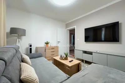 Apartment with parking in a peaceful environment - 11