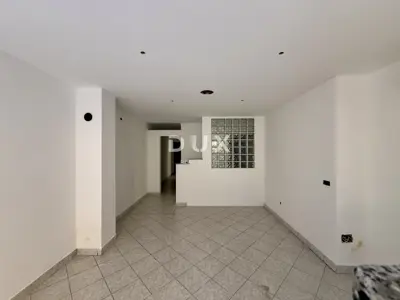 Apartment 66 m², Njivice - 3 bedrooms and terrace