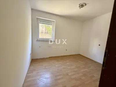 Apartment 66 m², Njivice - 3 bedrooms and terrace - 4
