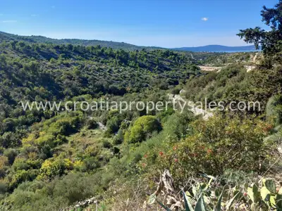 Agricultural land 2,068 m², Otok Brač, sea view - 2