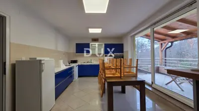 KASTAV, ŽEGOTI - Rental of 5 triple rooms