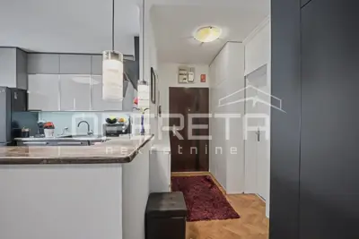 Apartment 67 m², Gajnice - designer-decorated and quiet location - 14