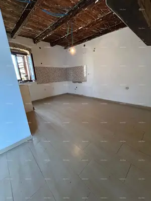 Kuća 63 m², Šišan - tri etaže i dvorište - 12
