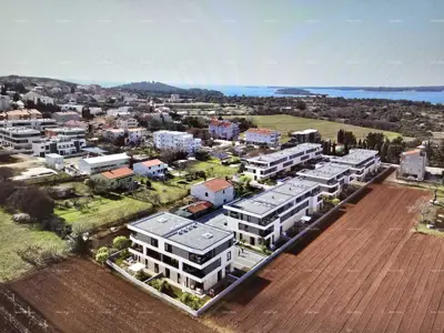 Wohnung, Štinjan, Garten und Parkplatz