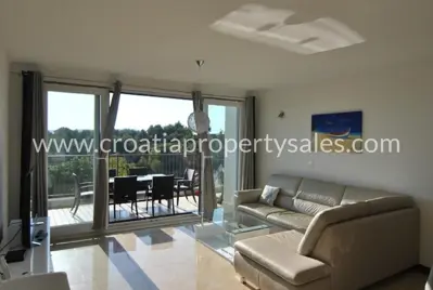 Apartment 150 m², Otok Brač - sea and pool view - 9