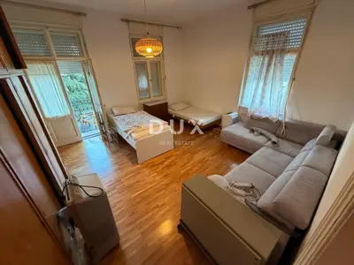 Opatija, centar, dvosobni stan, 74 m², 2 balkona, pogled
