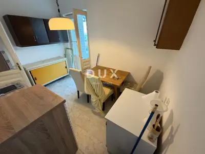 Apartment 74 m², Opatija - Centar, sea view and two balconies - 3