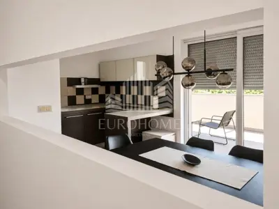 Stan 60,8 m², Remete - južna orijentacija i terasa 25 m² - 16