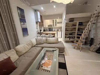 Wohnung 108 m², Zentrum Pula, 3 separate Einheiten
