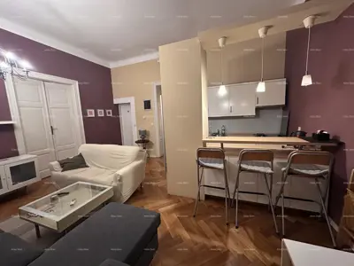 Stan 108 m², Centar Pula, 3 zasebne jedinice - 2