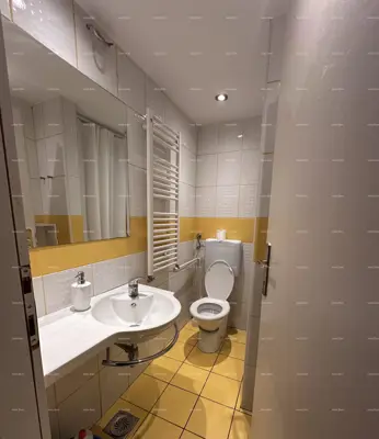 Stan 108 m², Centar Pula, 3 zasebne jedinice - 11
