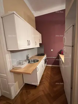 Stan 108 m², Centar Pula, 3 zasebne jedinice - 5