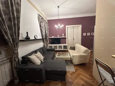 Stan 108 m², Centar Pula, 3 zasebne jedinice - 3