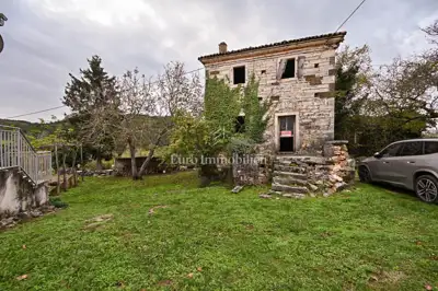 Stone houses 270 m², Oprtalj - peaceful location in nature - 2