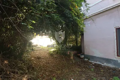 Building plot in the center of Pula