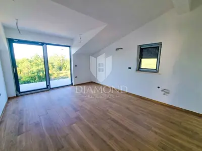 Stan 63,82 m², Poreč okolica - 2 spavaće sobe, terasa - 10