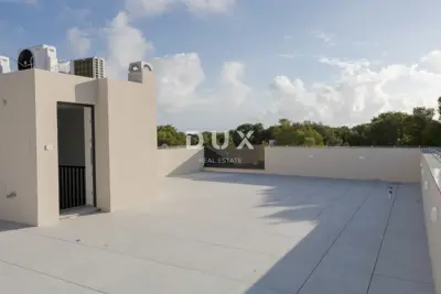 Stan 115,7 m², Pakoštane - krovna terasa i jacuzzi - 9